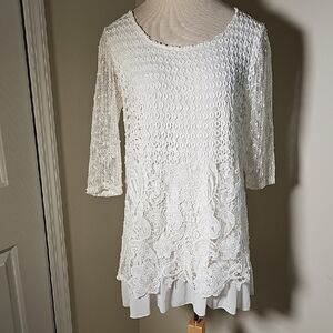 Elegant‎ White Lace Tunic Top By Jolibel. Size Meduim.